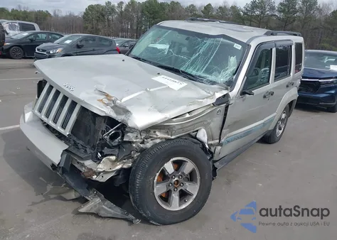 2008 Jeep Liberty Sport z USA, uszkodzony, nr VIN 1J8GN28K08W154159